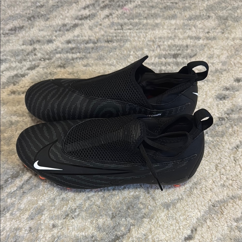 Nike Men's Black Soccer Cleats